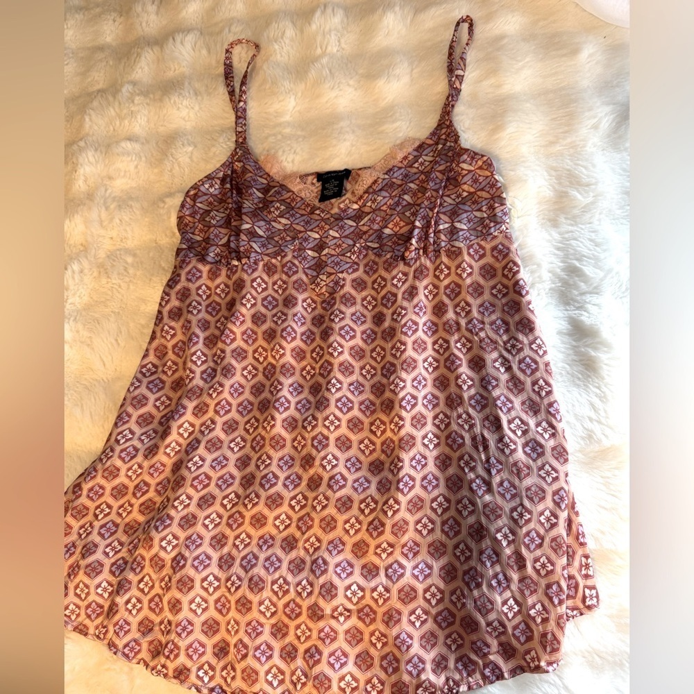 Preowned, Calvin Klein Slip Camisole With Lace and buttons , Size Large